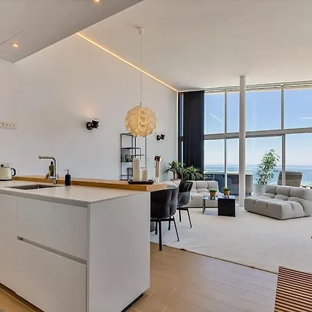 Apartament Stunning Luxurious Penthouse With Panoramic Views.