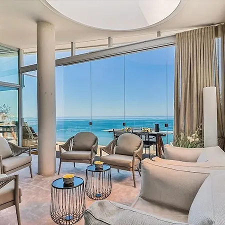 Apartament Stunning Luxurious Penthouse With Panoramic Views.